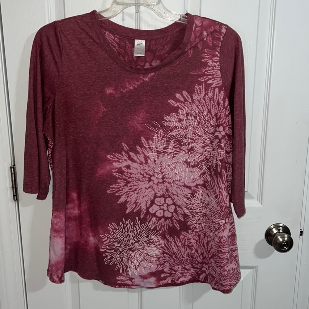 Woman’s 3/4 sleeve